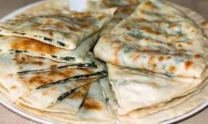 Отлу гёзлеме – турецкие лепешки с зеленью (Turkish Flat Bread with Herbs – Otlu Gozleme)